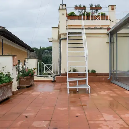 Modern Cozy Near The Colosseum In Rome