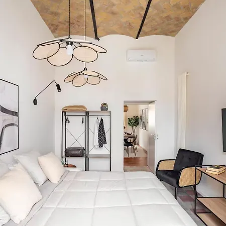 Modern Cozy Near The Colosseum In 4* Rome