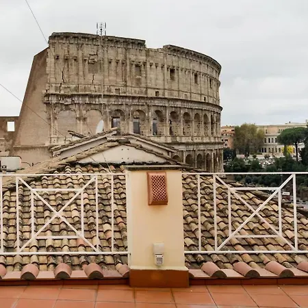 Modern Cozy Near The Colosseum In Rome